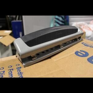 Swingline 3-Hole Punch